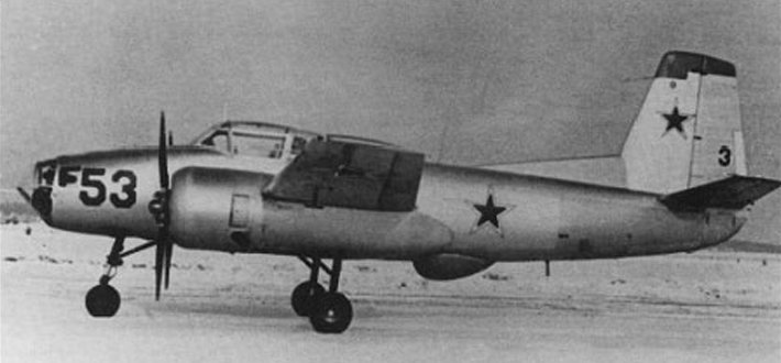 雅克-210